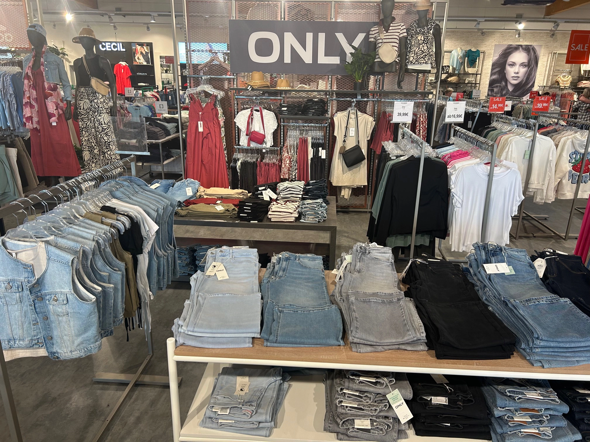 Dörfles-Esbach Damen